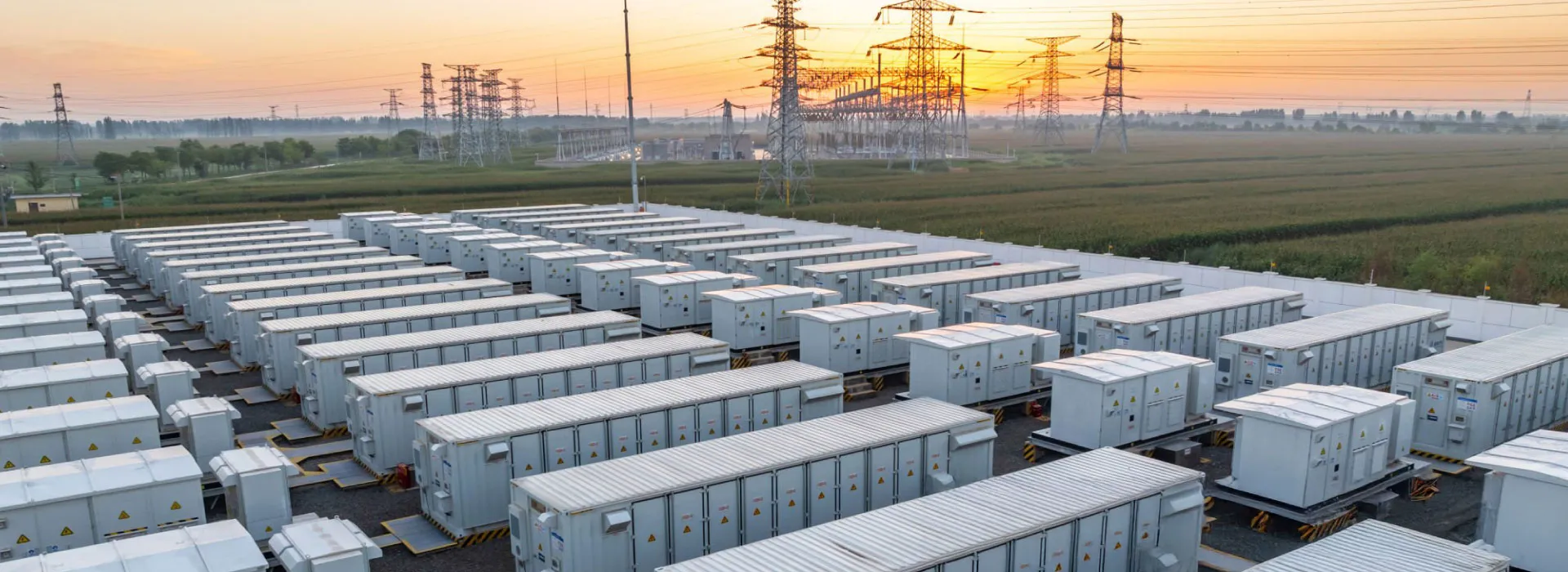 UE installed a 1MW container battery energy storage system in Chile