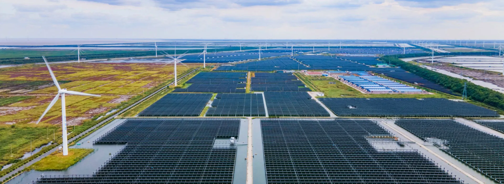 UE's 5MW photovoltaic grid installed in California reduces 2,550 tons of CO₂ per year