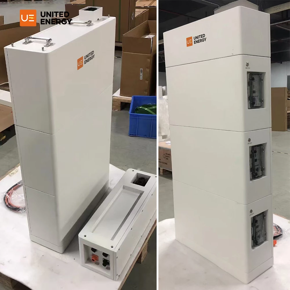 The stacked lithium batteries are placed upright on the tray and the interface can be seen